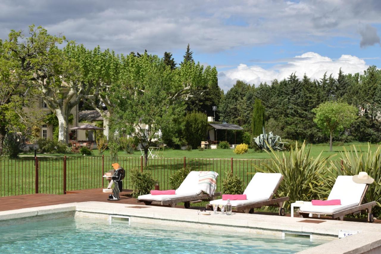 La Bastide Des Amouriers Caumont-sur-Durance Bagian luar foto