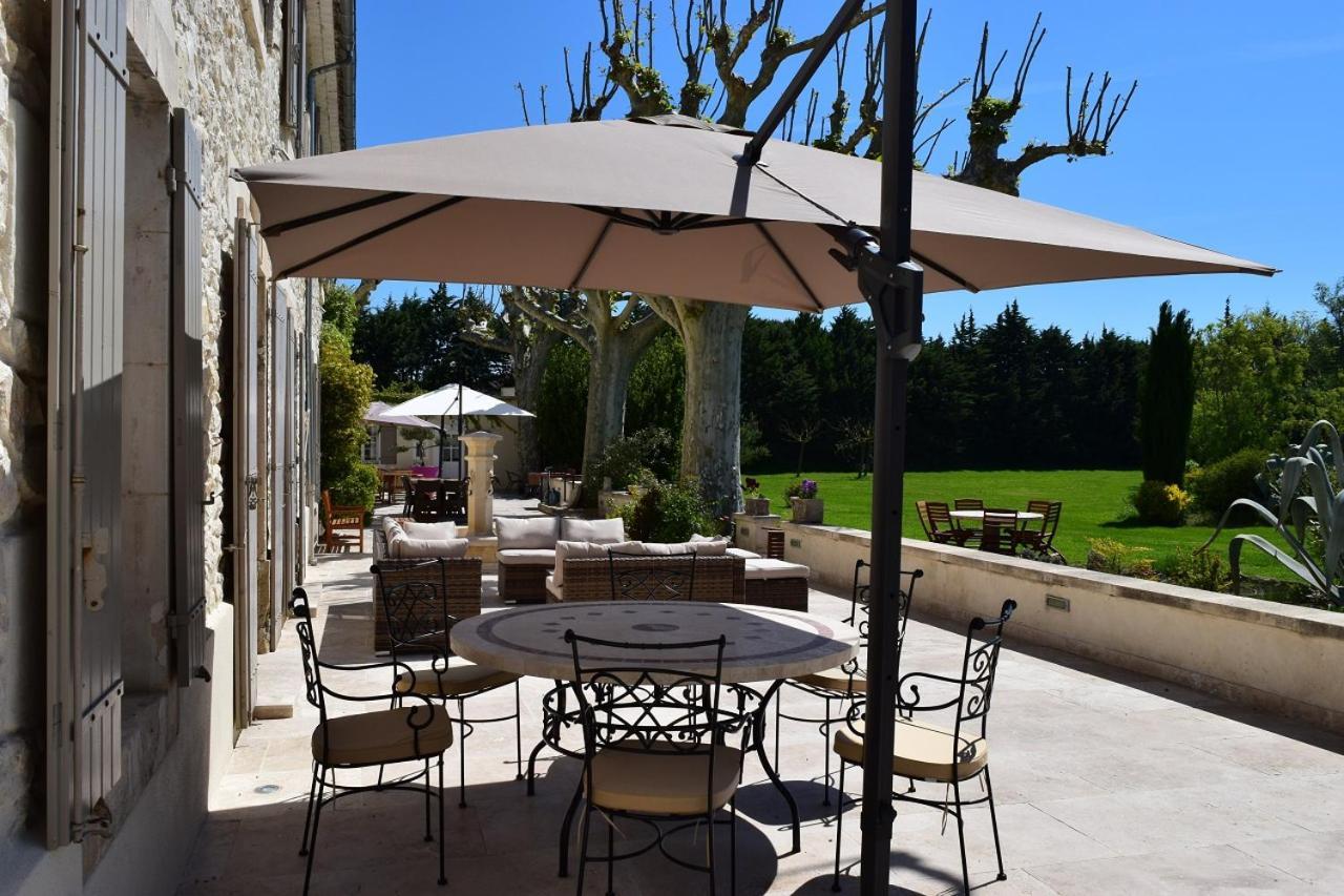 La Bastide Des Amouriers Caumont-sur-Durance Bagian luar foto