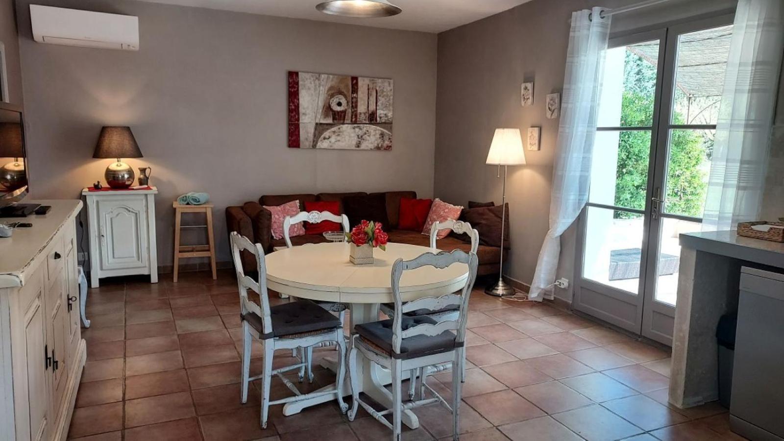La Bastide Des Amouriers Caumont-sur-Durance Bagian luar foto