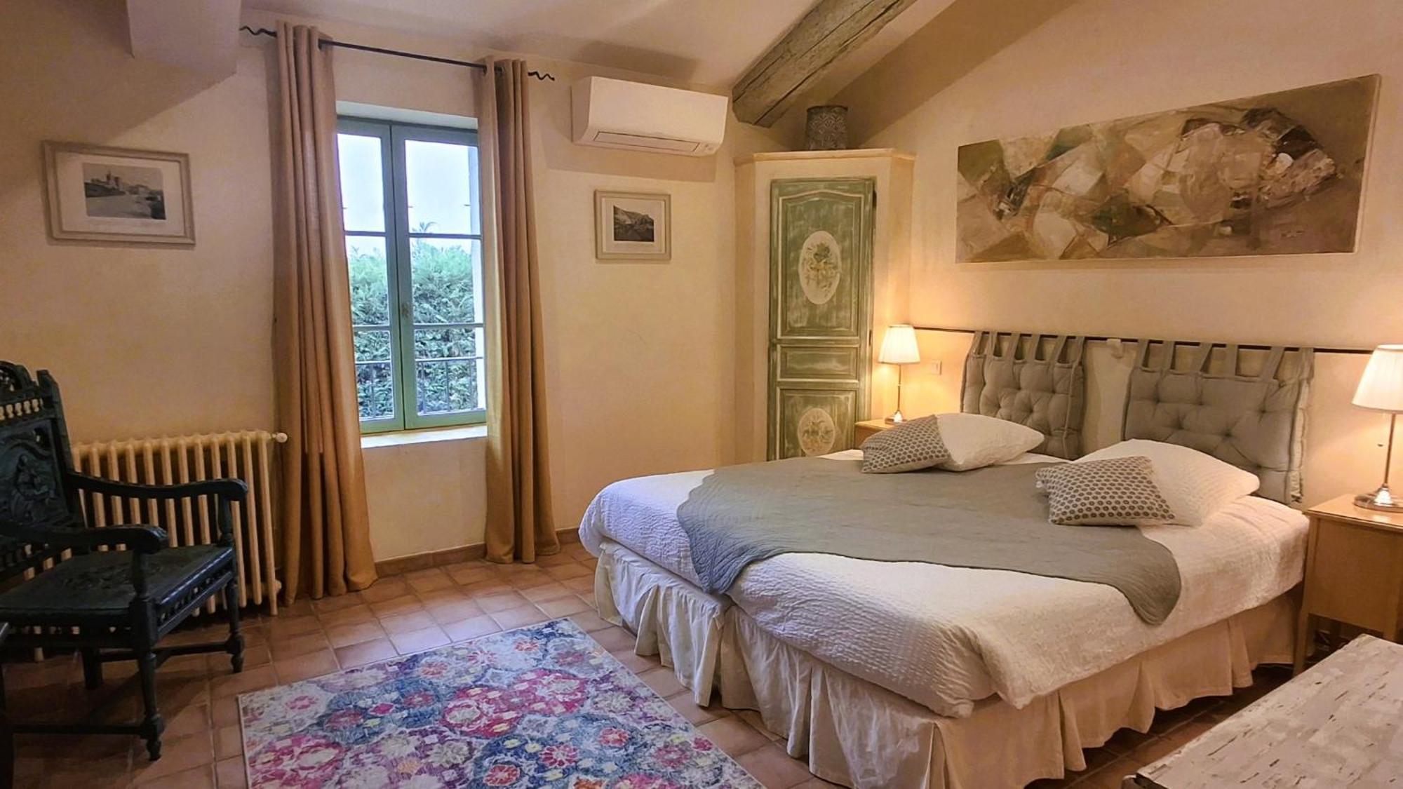 La Bastide Des Amouriers Caumont-sur-Durance Bagian luar foto